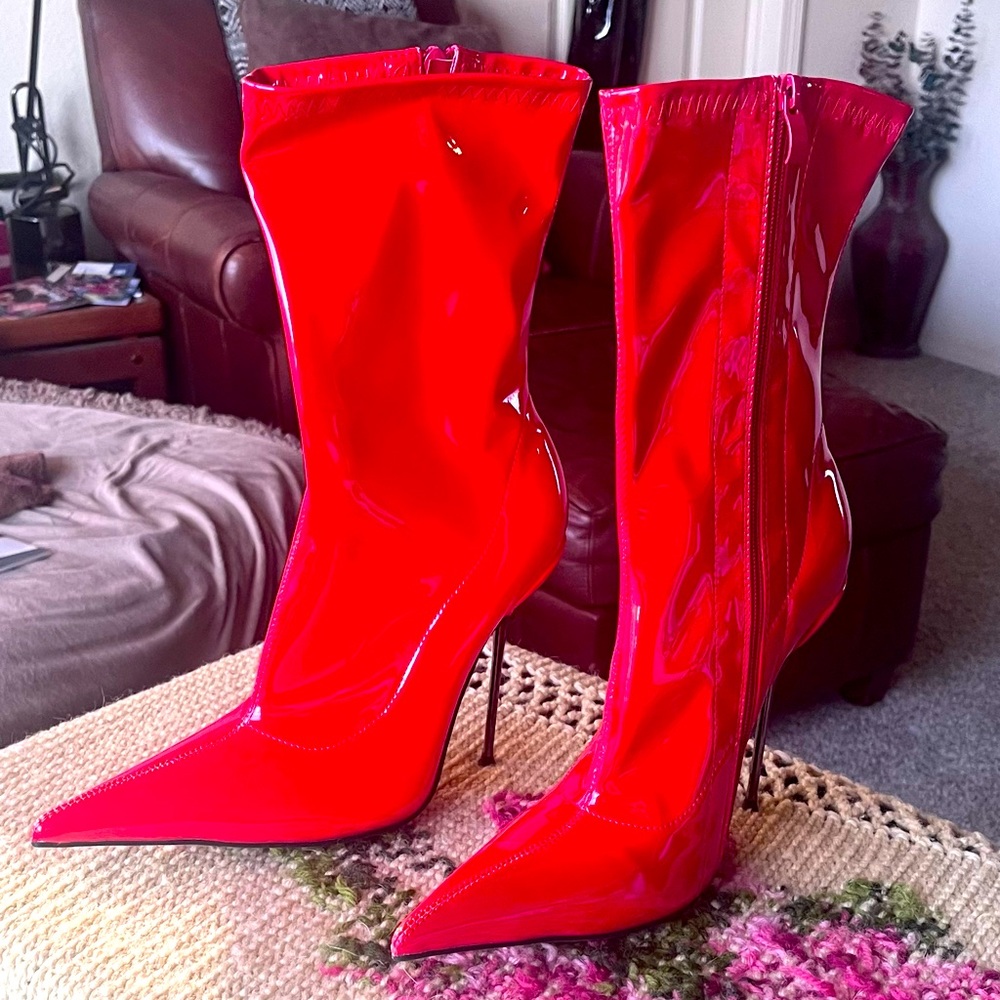 Red Wonderheel, never worn.